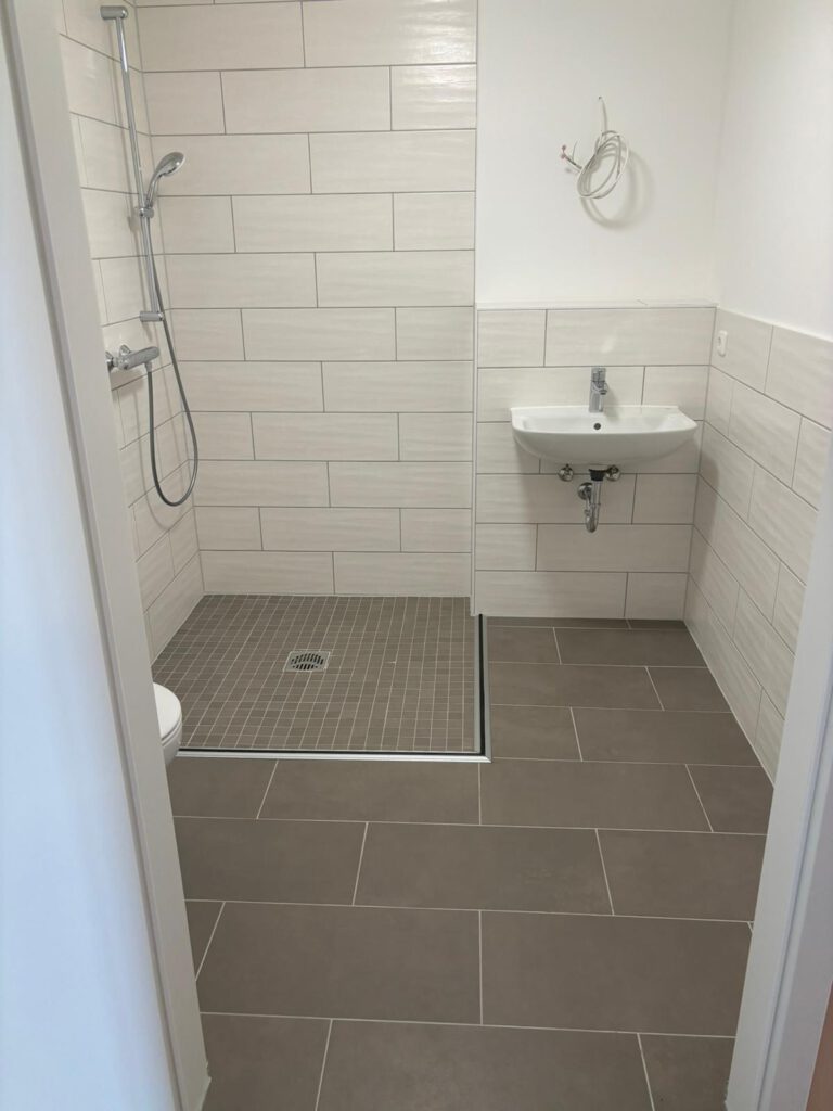 Oranje Huis Bad im Zimmer